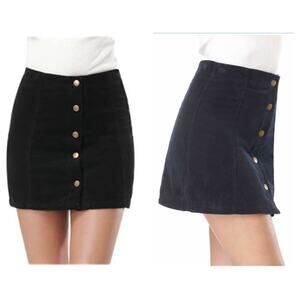 Clarisbelle Mini Corduroy Skirt Size Medium Black Snap Button Y2K Clueless Prep